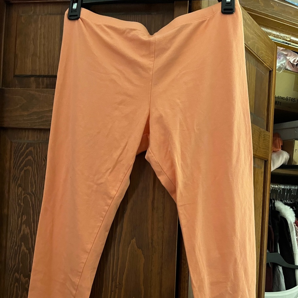 WOMEN'S DREAMSICLE COLORED LEGGINGS.